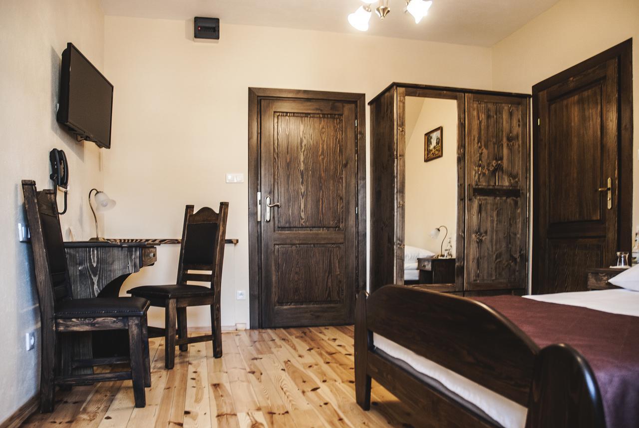 Hotel Pod Kogutkiem Krzywaczka المظهر الخارجي الصورة